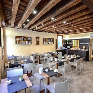  Hotel Silva Italia