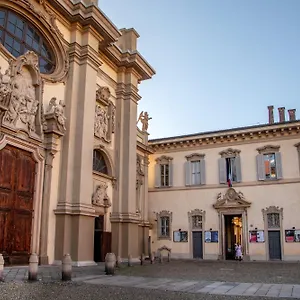  Affittacamere Corso Monforte Italia